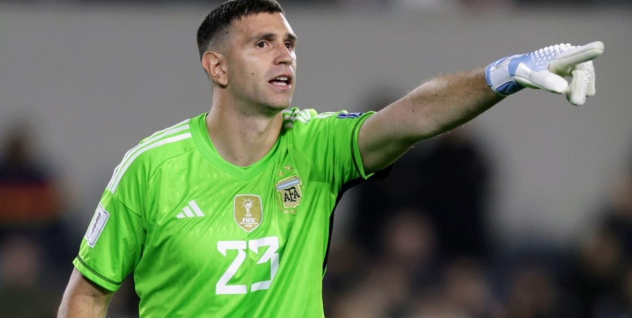 Aston Villa tiene Dibu para rato