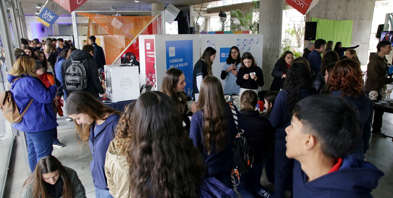 La Universidad Católica de Santa Fe desarrolla su tradicional Feria de las Carreras