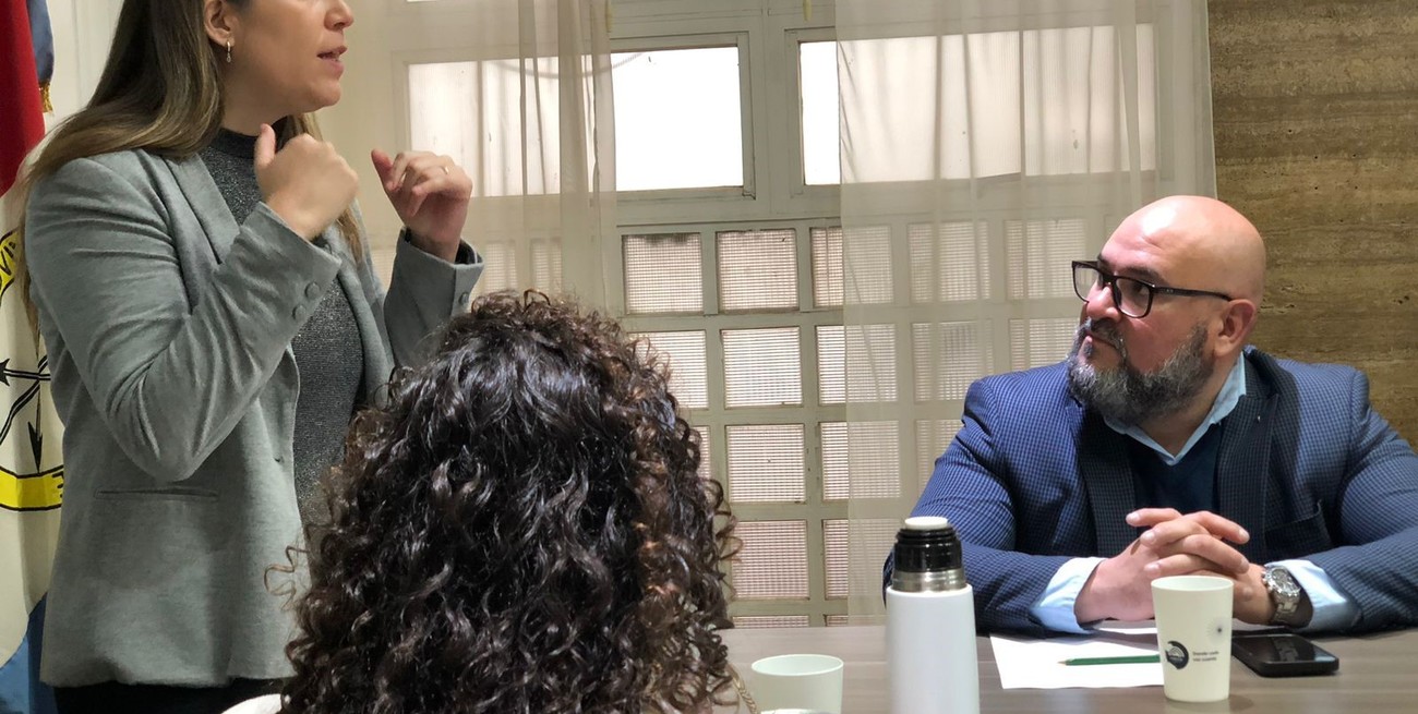 Carlos Suárez: "Nuestro objetivo es llegar a una solución metropolitana para la gestión de los residuos"