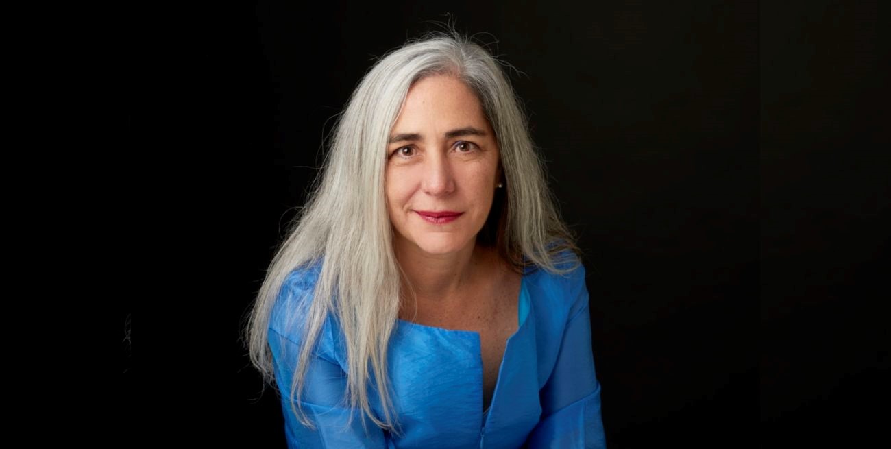 Mercedes Araujo perfila una trilogía que da sed verdadera