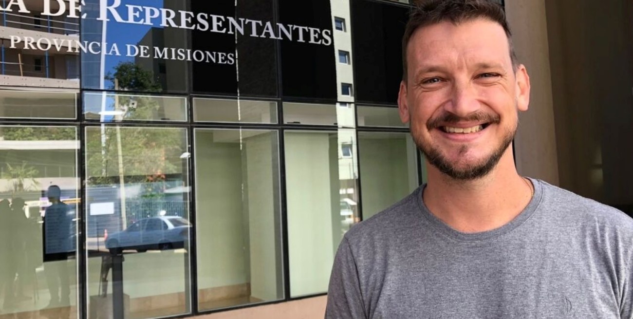 Adorni habló sobre el ex diputado de Misiones prófugo y acusado de pedofilia