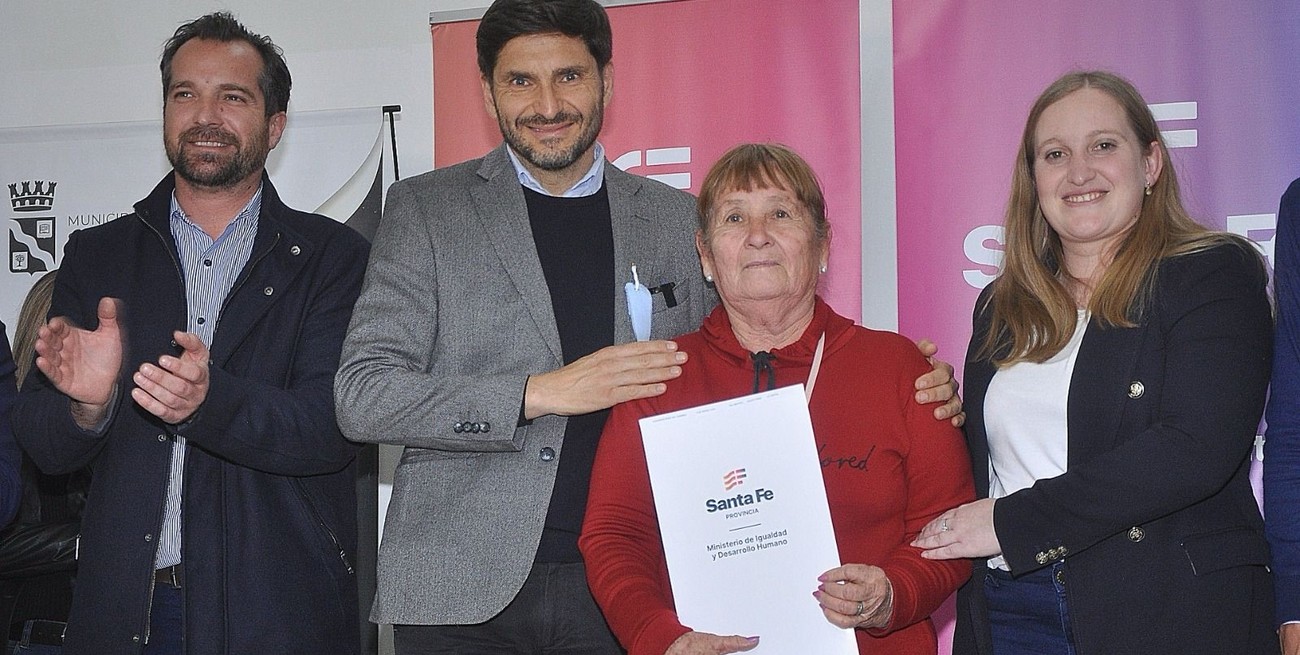 Pullaro: "La vivienda es una política pública en la provincia de Santa Fe"