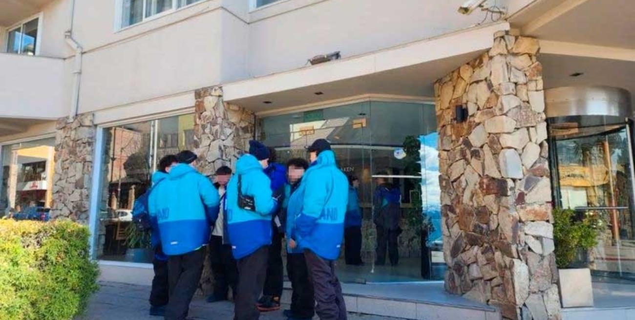 Operan al rosarino que cayó de un sexto piso en Bariloche