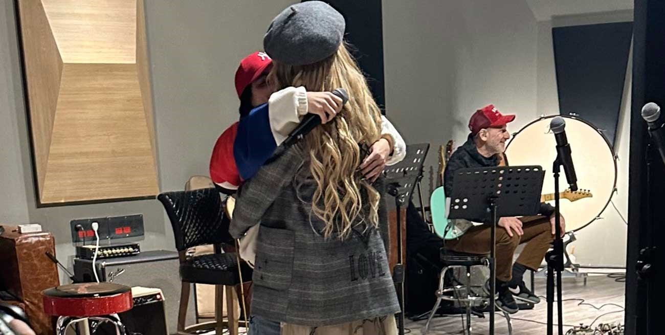 El reencuentro de Lali Espósito y Cris Morena en la previa del evento de Olga