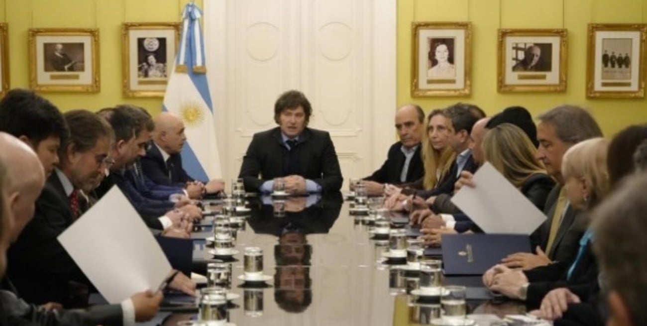 El presidente se reunió con diputados dialoguistas