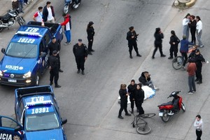 El crimen de Acuña ocurrió minutos antes del inicio del partido de fútbol. Foto: Fernando Nicola.