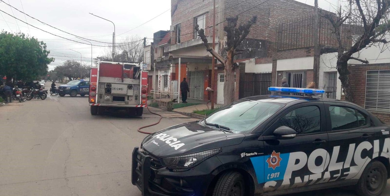 Se incendió una vivienda en barrio Los Hornos

