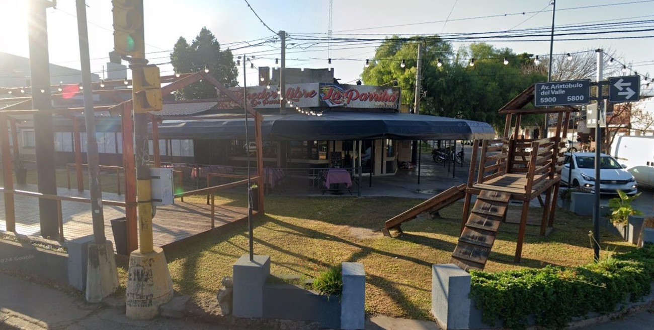 Robo y daños en una conocida "parrilla" de Santa Fe