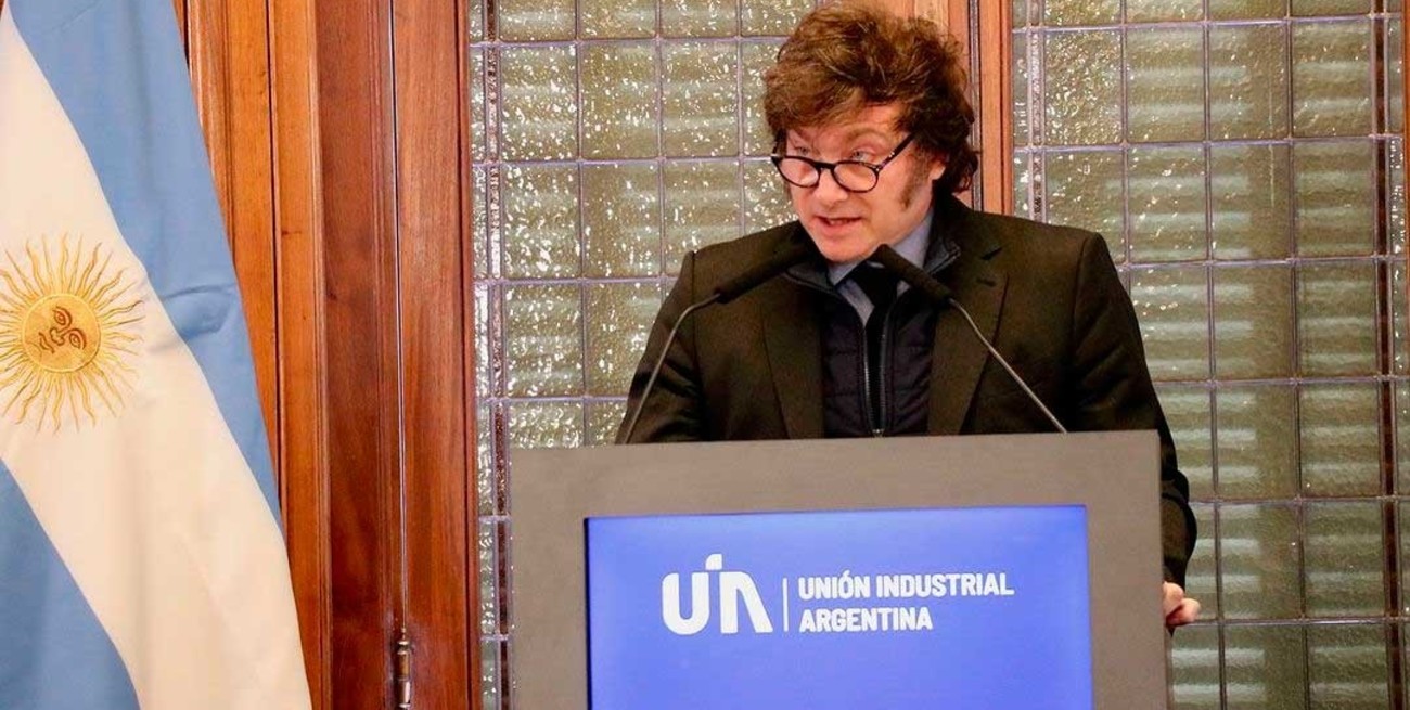 Milei anticipó que eliminará el Impuesto PAIS en diciembre