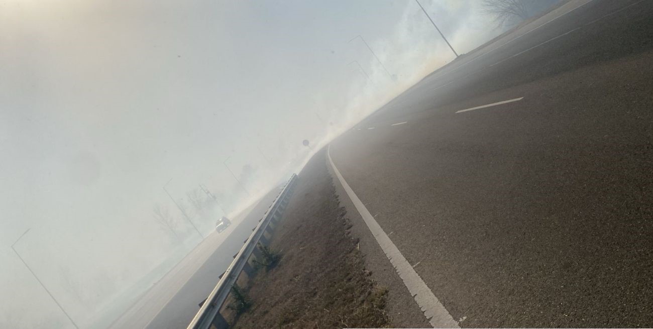 Visibilidad nula en la Autopista Córdoba- Carlos Paz por humo: se encuentra cortado el tránsito