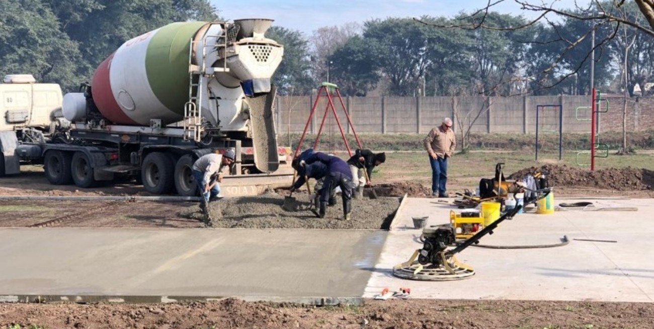 De espacio abandonado a polideportivo: se inaugura una plaza en Cabaña Leiva