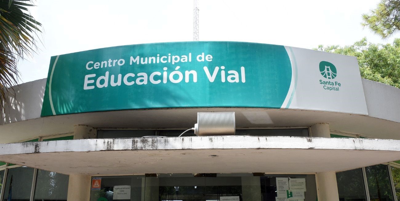 La falta de plásticos demora la entrega de licencias de conducir en Santa Fe