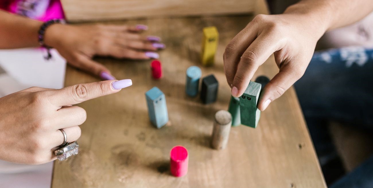 Qué son las constelaciones familiares y cómo ayudan a romper ciclos negativos 