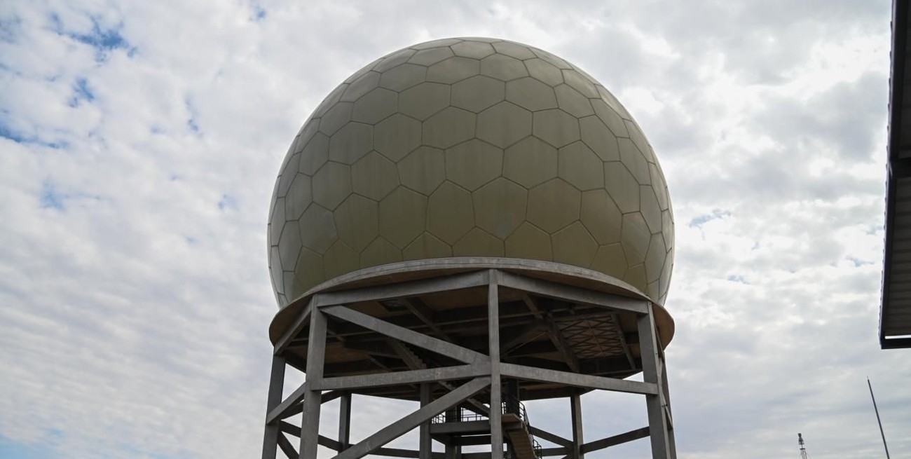 El ministro Petri inauguró un nuevo radar para la custodia del espacio aéreo en el norte santafesino