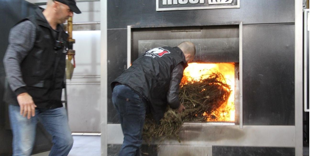 Quemaron más de 40 kilos de marihuana y cocaína en la ciudad de Santa Fe