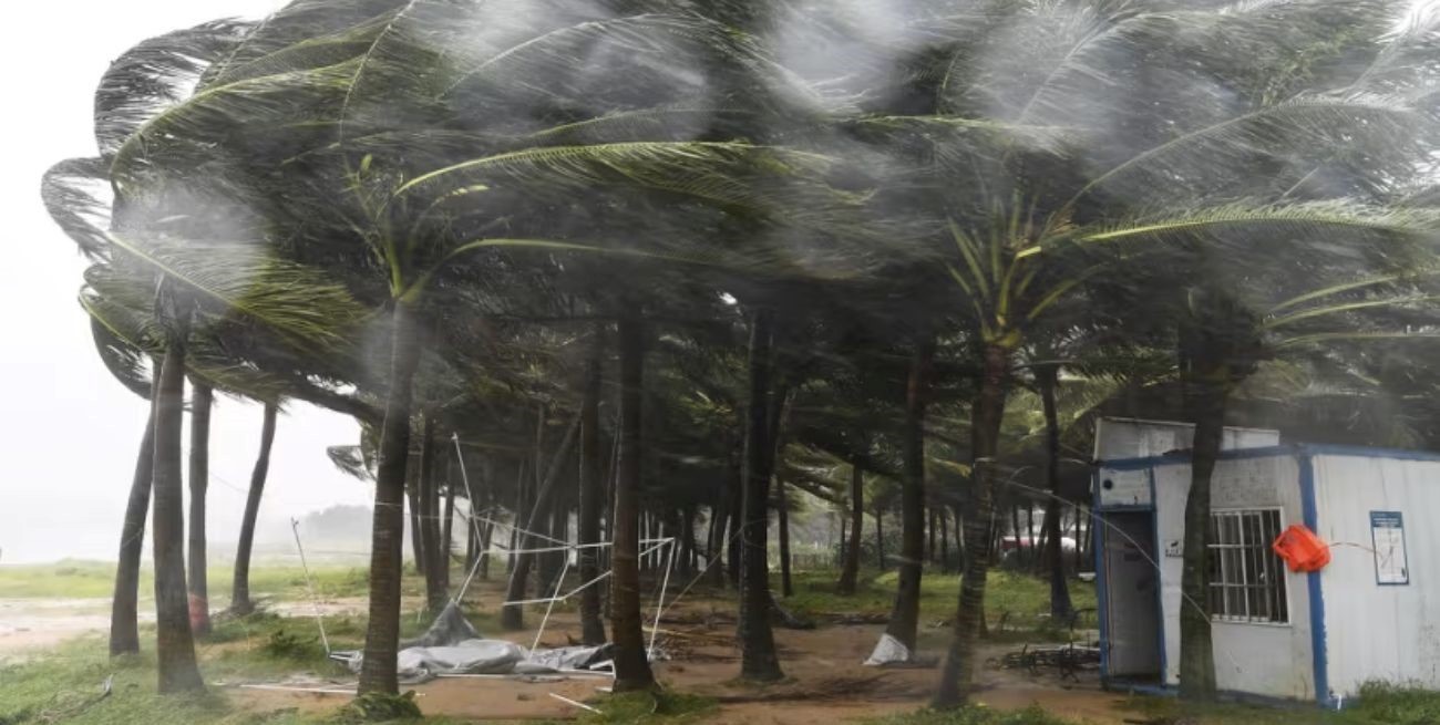 El supertifón Yagi llegó a China y ya tocó dos veces tierra