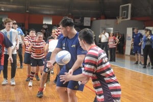 Los jugadores realizaron una demostración de juego adaptado. Crédito: Luis Cetraro