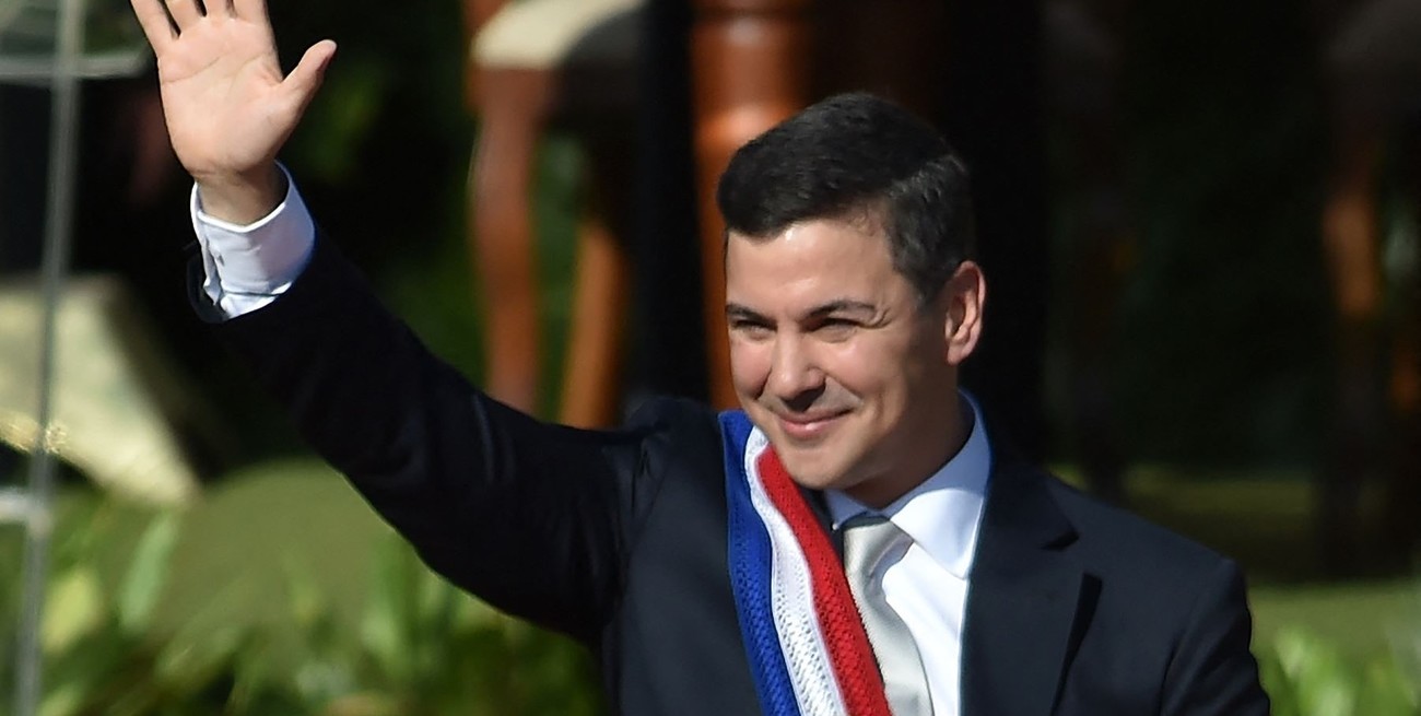 Pullaro almuerza con el presidente de Paraguay