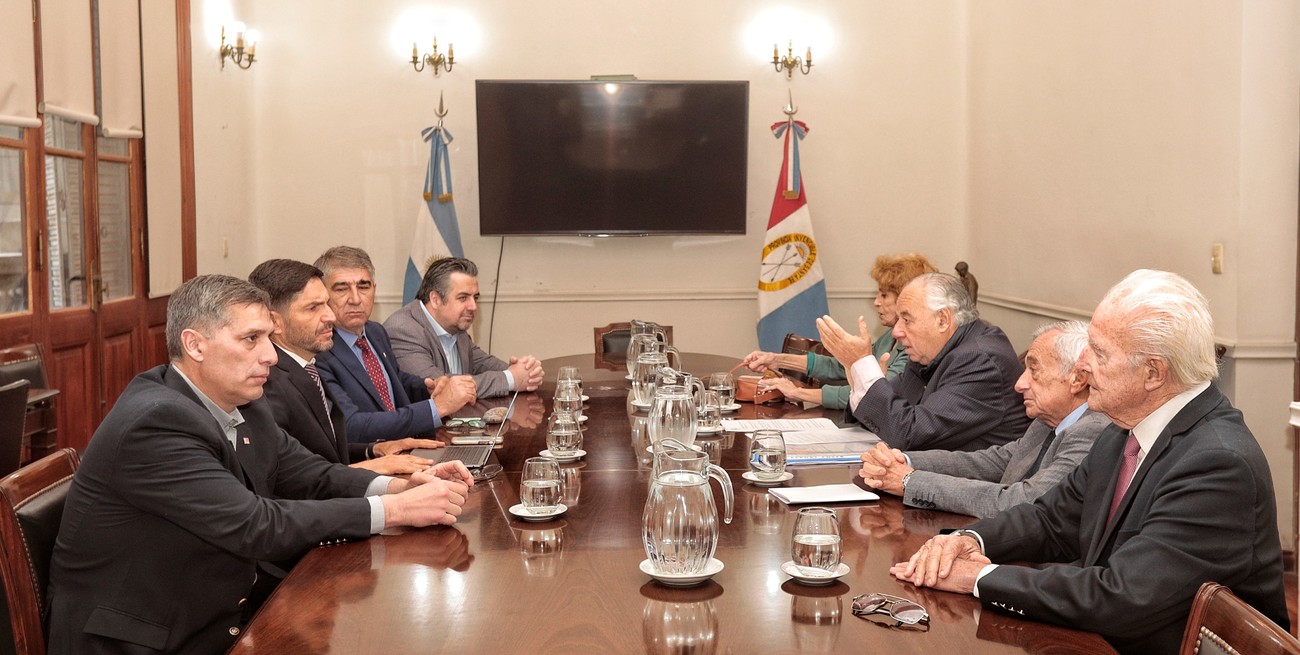 Pullaro se reunió con miembros de la Corte Suprema de Santa Fe