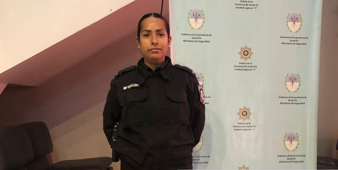 Policía amamantó a una beba que lloraba por sentir hambre 
