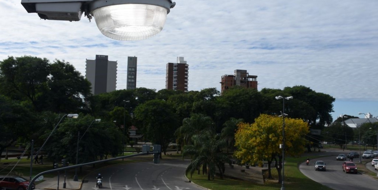 La Municipalidad realizó ajustes al proyecto para tercerizar el mantenimiento del alumbrado de Santa Fe
