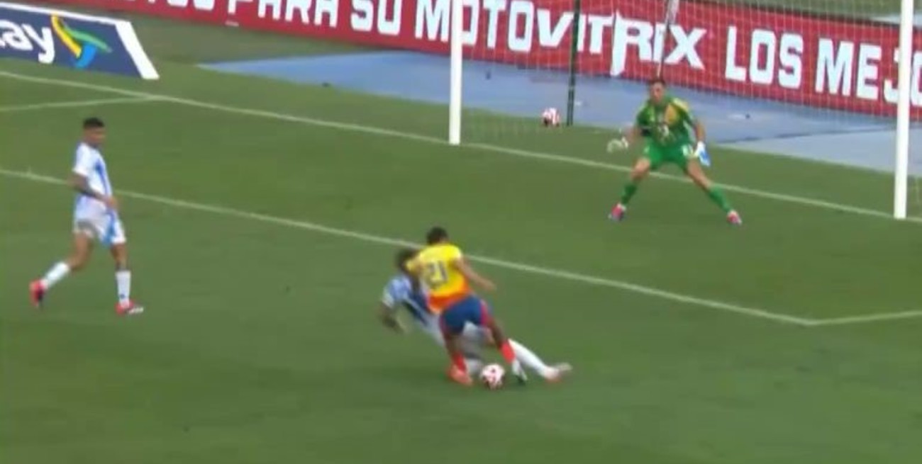 Video: el polémico penal que el VAR le dio a Colombia ante Argentina