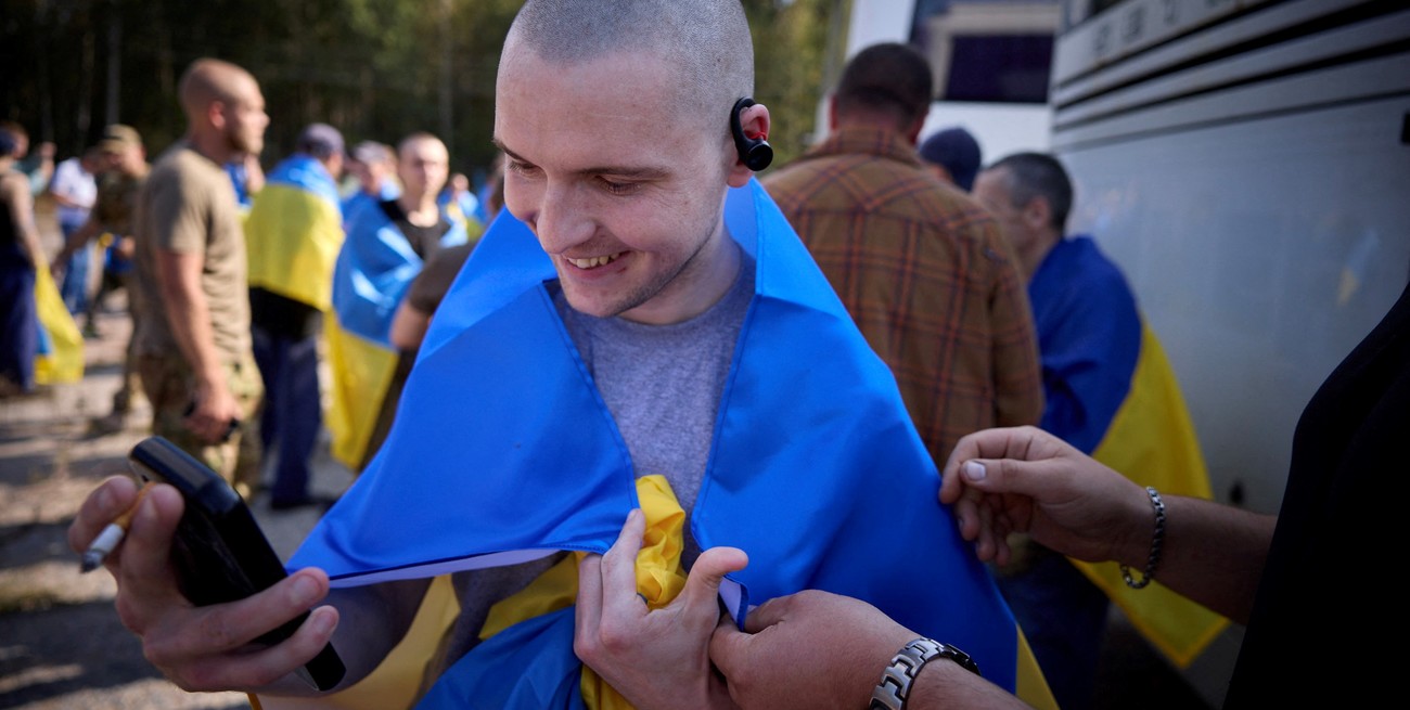 Rusia y Ucrania intercambiaron 206 prisioneros de guerra
