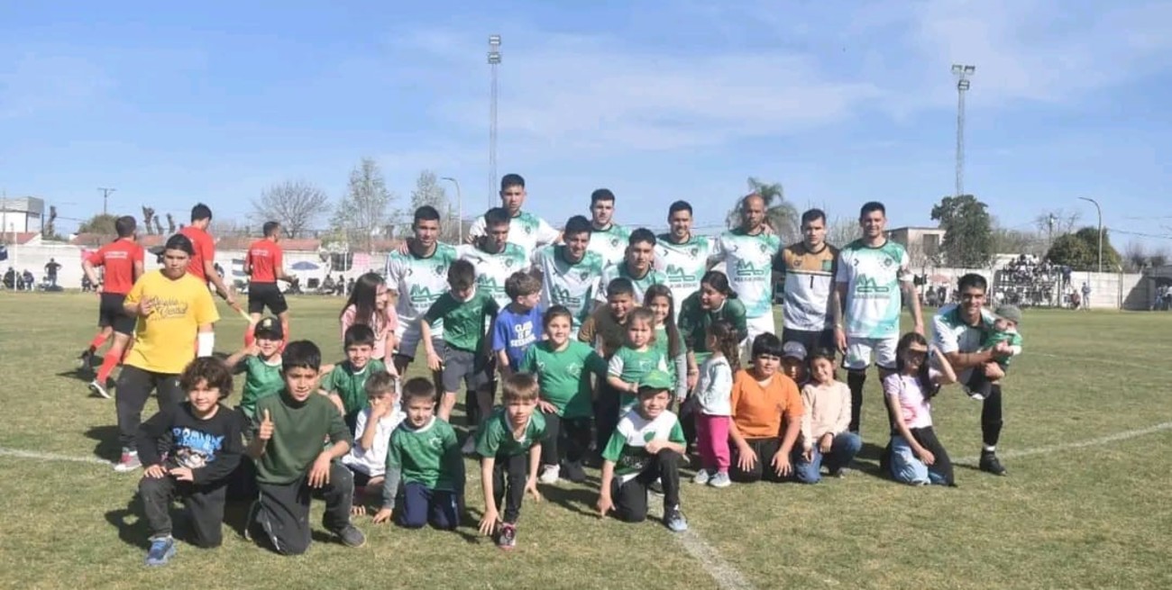 Defensores de Centeno alcanzó la punta y Timbuense metió ¡11 goles!