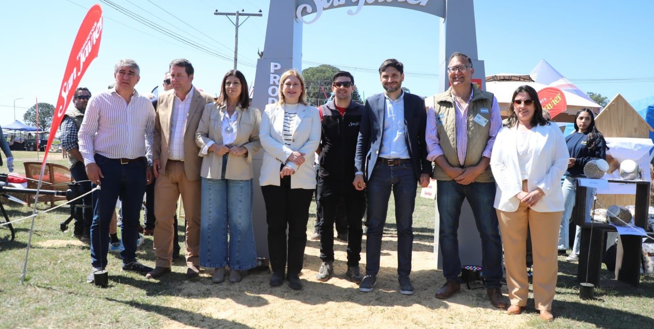 Pullaro encabezó la inauguración de la 37ª Expo Rural de San Javier