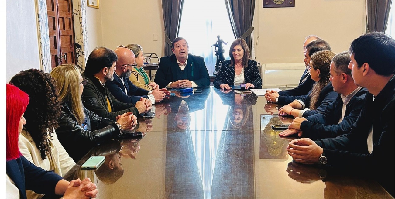 El Concejo de Santa Fe lanza las becas ACERCAR para facilitar la formación en oficios