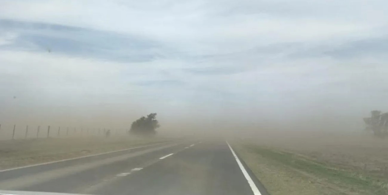 Alerta por vientos fuertes en ocho provincias de Argentina