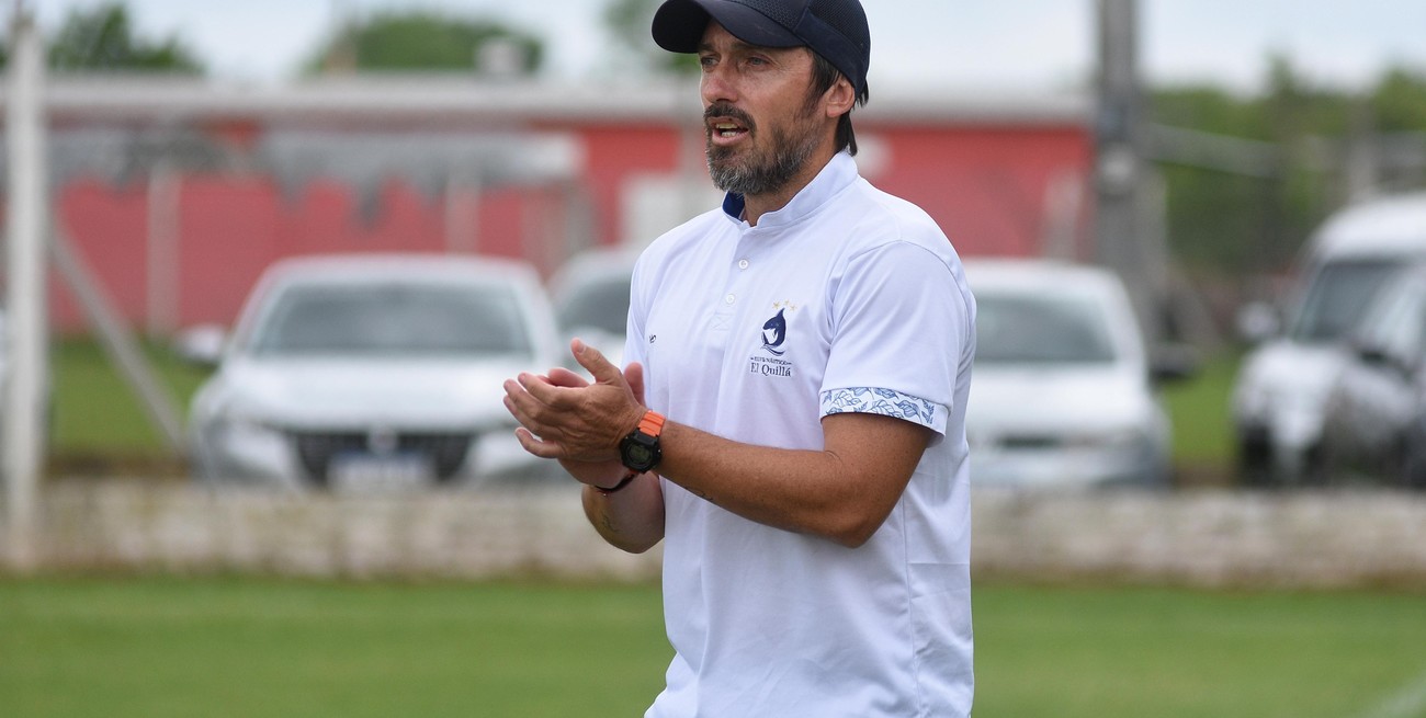 Minella dirigió la práctica de Colón y estuvo presente la cúpula dirigencial