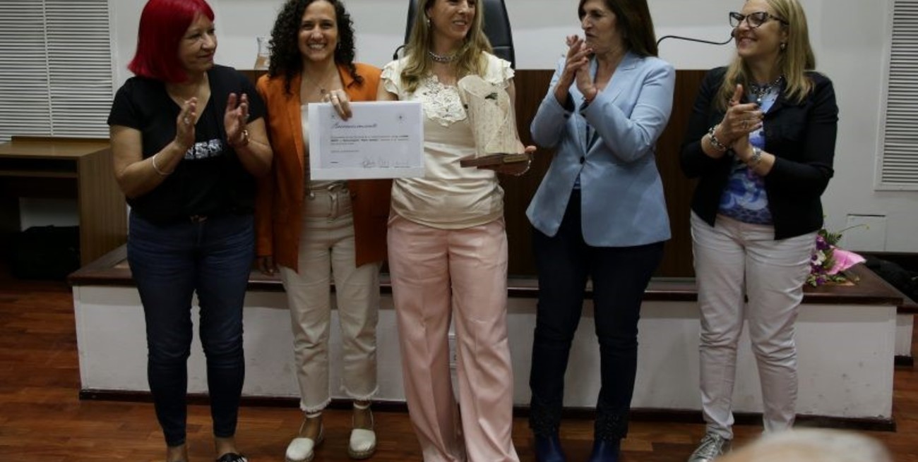 El concejo santafesino entregó el Premio Marta Samatán