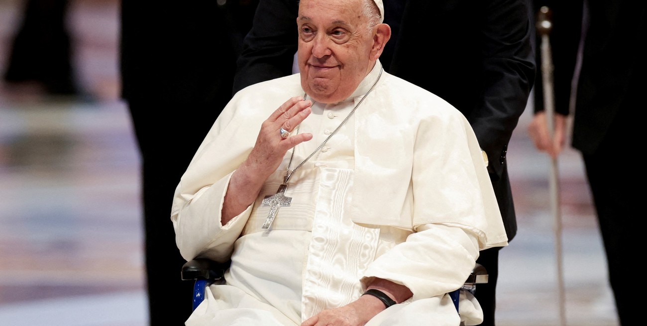 Francisco: "Que se oiga la voz de los pueblos que piden la paz"