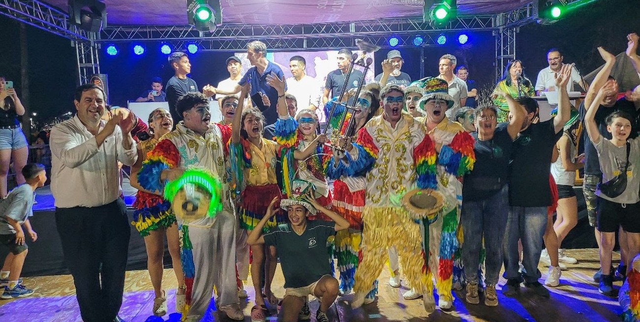 Las murgas armaron una fiesta inolvidable con ritmo, color y récord de público
