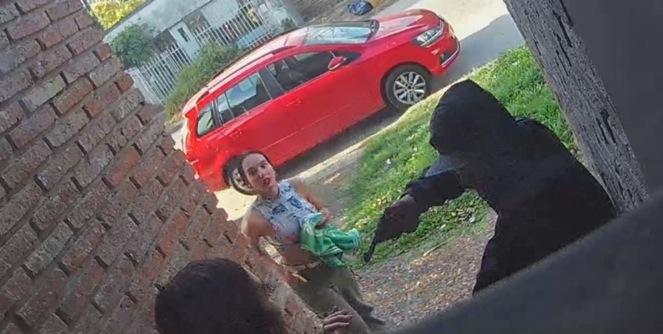 Video: impactante robo sufrieron dos mujeres en barrio Guadalupe