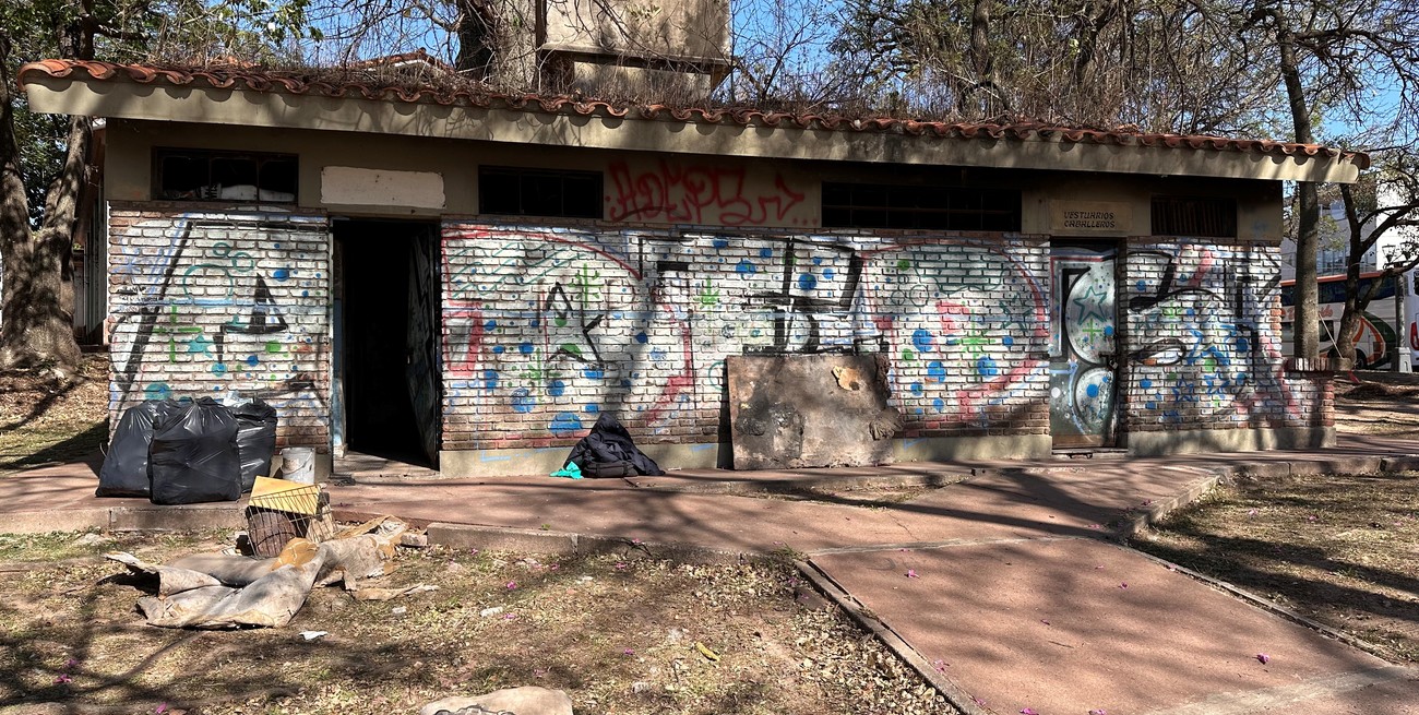 Empezaron a recuperar los baños del Casco Histórico y estarían listos antes de fin de año