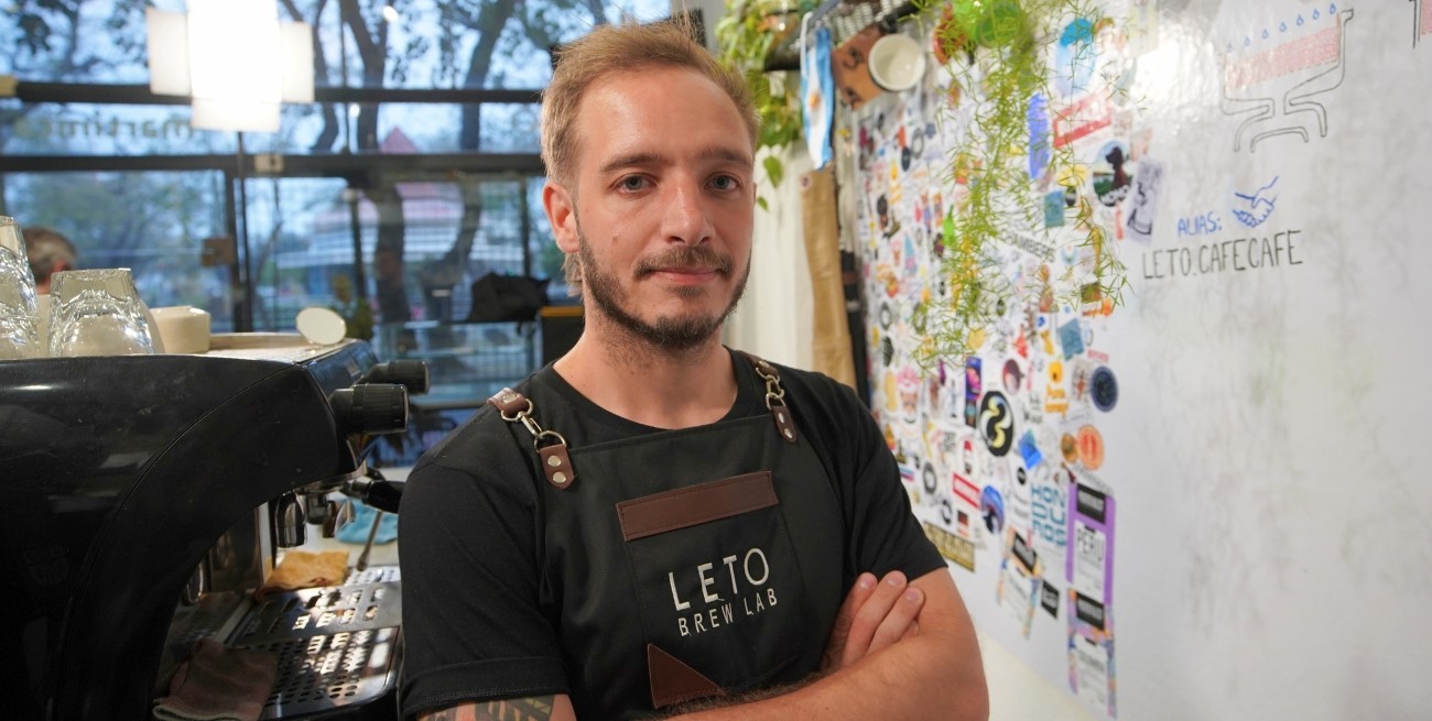 La historia del barista santafesino que transforma el café en una experiencia única
