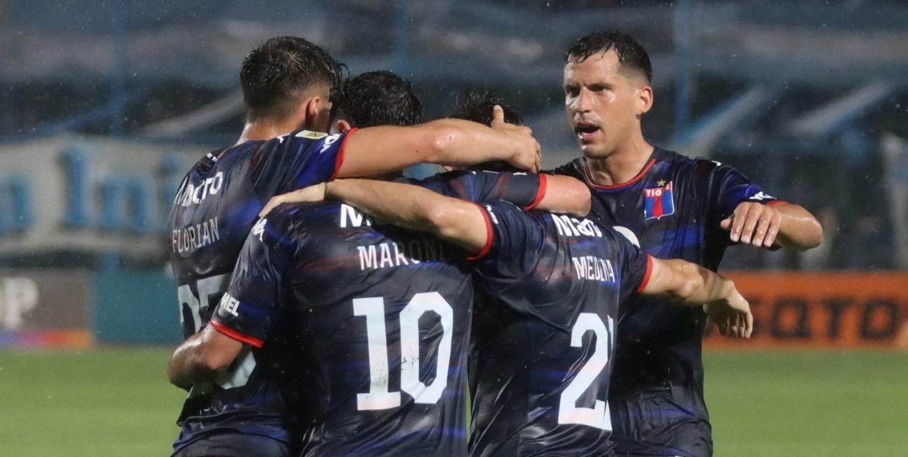 Tigre le ganó a Atlético Tucumán y sigue soñando con la permanencia