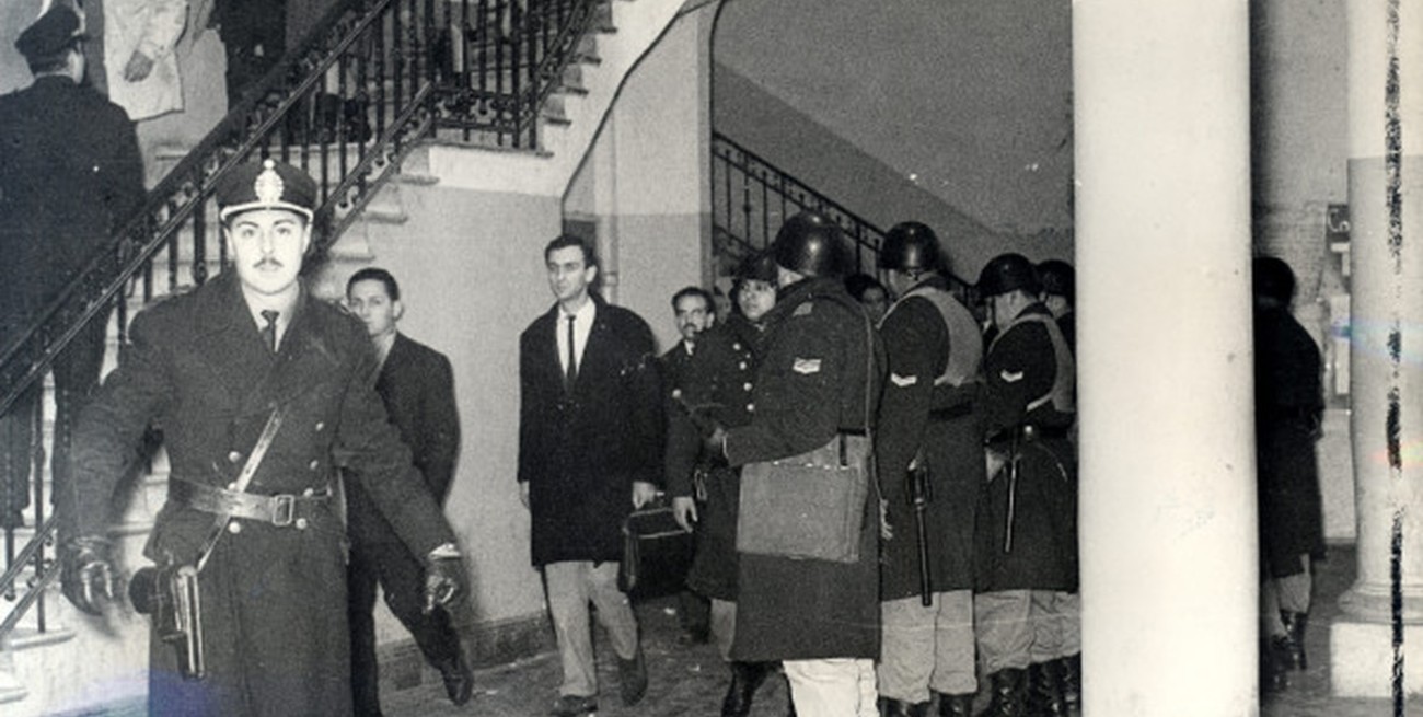 Noche de los bastones largos: ¿La última noche?