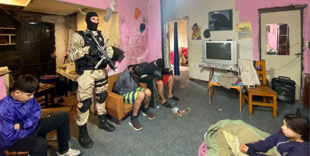 Megaoperativo antinarco en Mar del Plata: 16 allanamientos con 10 detenidos