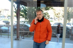 El santafesino Leandro Busatto es uno de los apoderados de la lista de Ricardo Quintela en la interna por la presidencia del PJ. Allí están además Jorge Yoma y Daniel Llermanos. 

