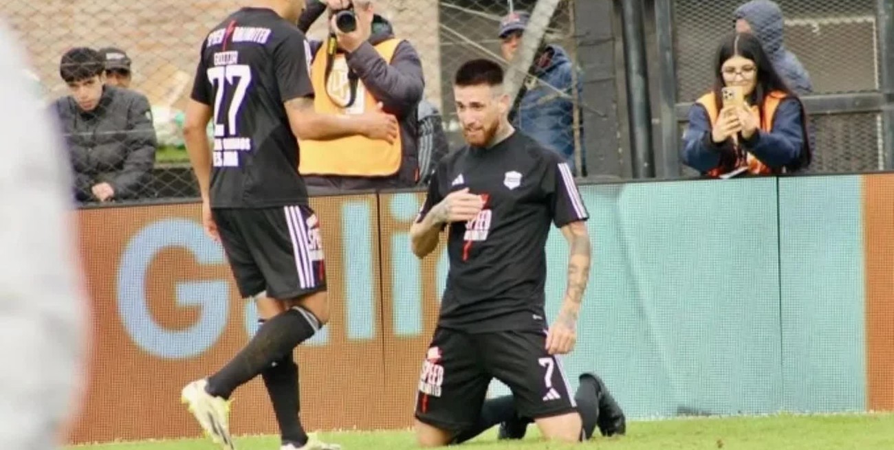 Riestra se impuso 2-0 sobre Atlético Tucumán y el Guillermo Laza sigue siendo inexpugnable