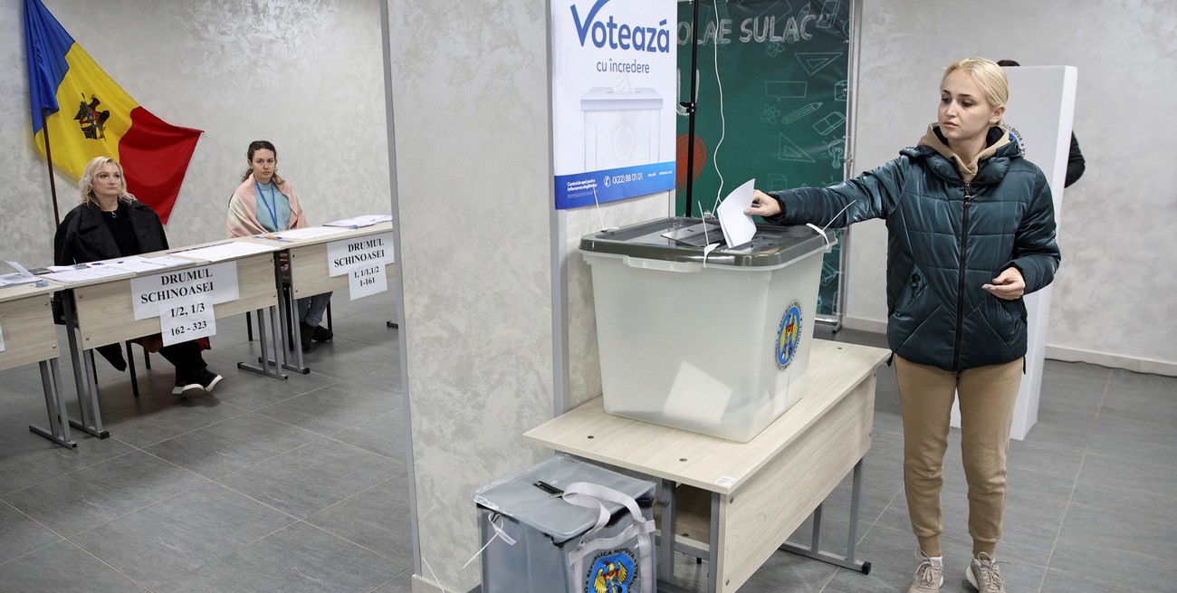 Moldavia va a segunda vuelta en las presidenciales luego de aceptar el avance hacia la Unión Europea