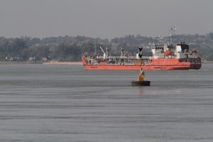 El planteo santafesino es tener una mirada logística superior y no limitarse al contrato para dragar el corredor de los ríos Paraná y Paraguay.