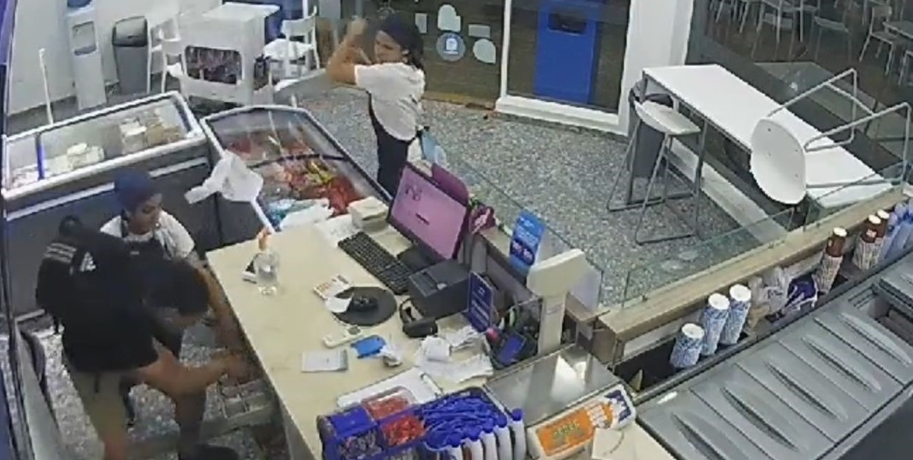 Valientes: empleadas de una heladería se trabaron en lucha con un ladrón, que al final fue detenido
