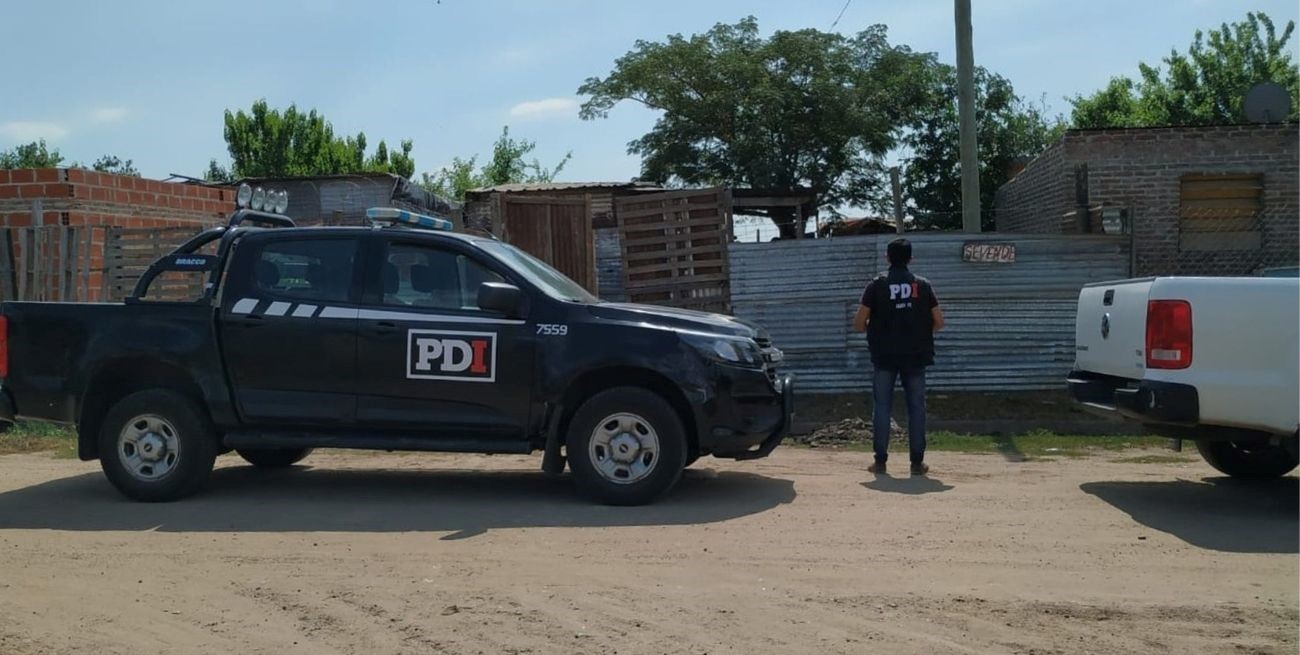 Tratan de encontrar a los delincuentes que incendiaron la casa de un jubilado