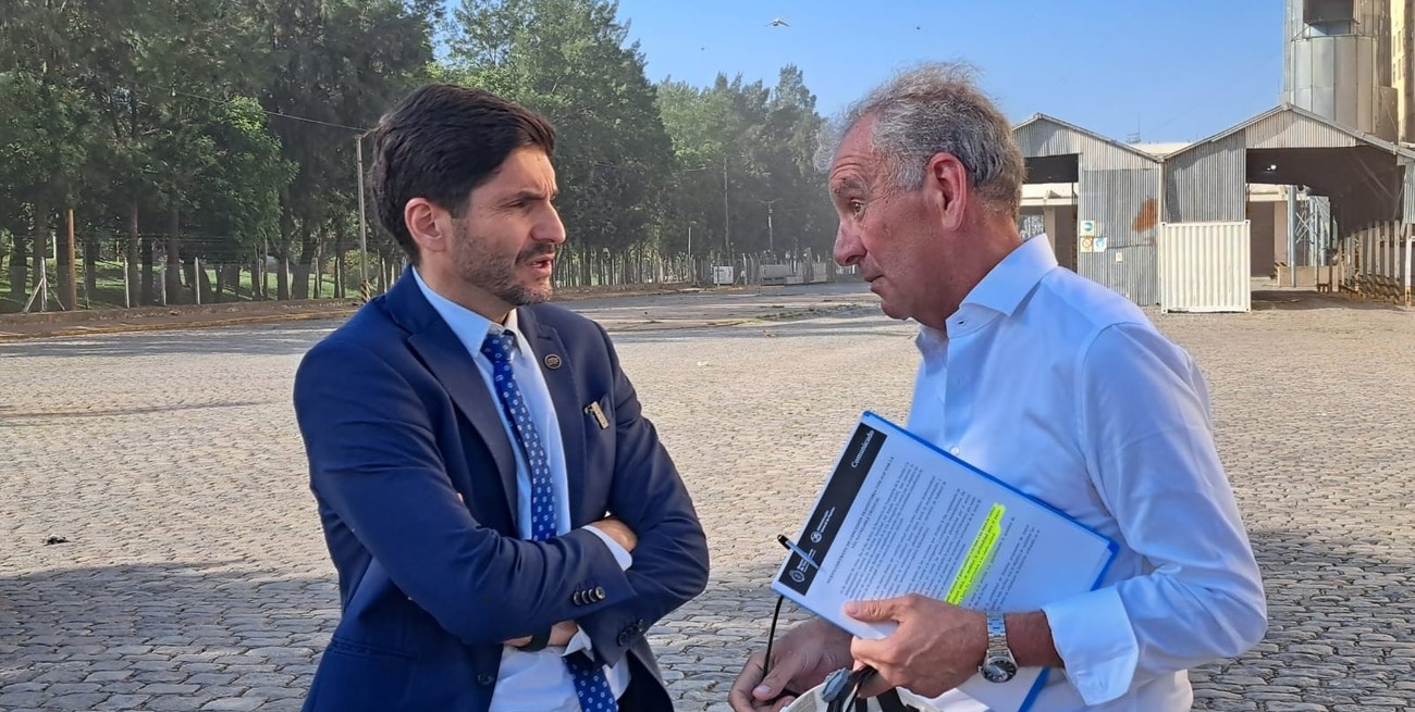 Para Pullaro, los cambios en el dragado del Canal Navegable Troncal "son un desatino"