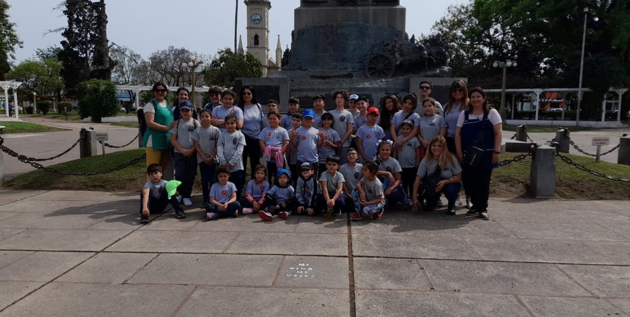 Niños de la CER Nº 11 realizaron un viaje educativo a Esperanza