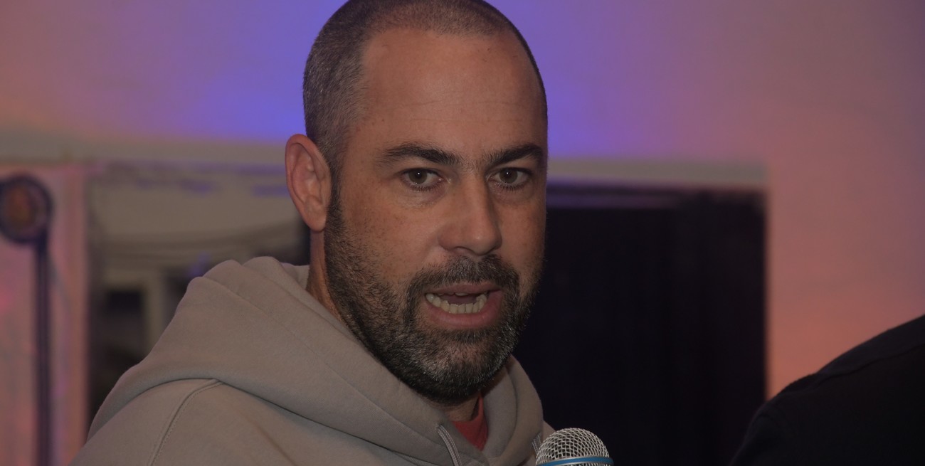 Juampi Pumpido, ex DT de Unión, hace historia en la Copa Paraguay